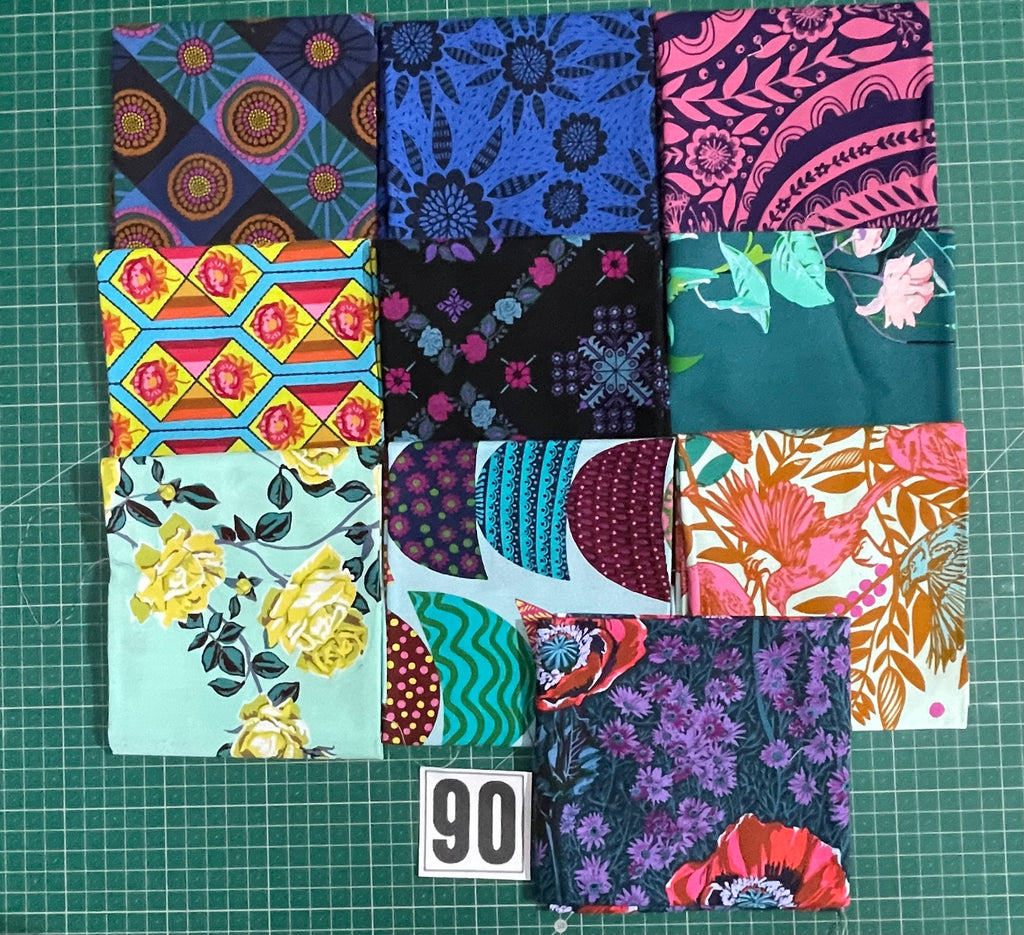 Anna Maria Horner & Consevatory Fat Quarter Bundle - 10 Metric Fat Quarters
