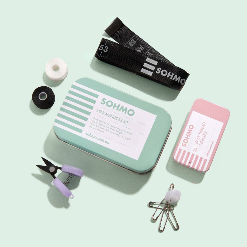 SOHMO vaping mini kit with accessories on a light green background