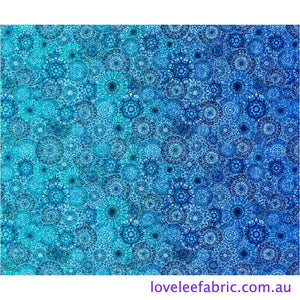 Jewelscape KALEIDOSCOPE MEDALLION BLUE AQUA 28979 YQ.Priced per 25cm.